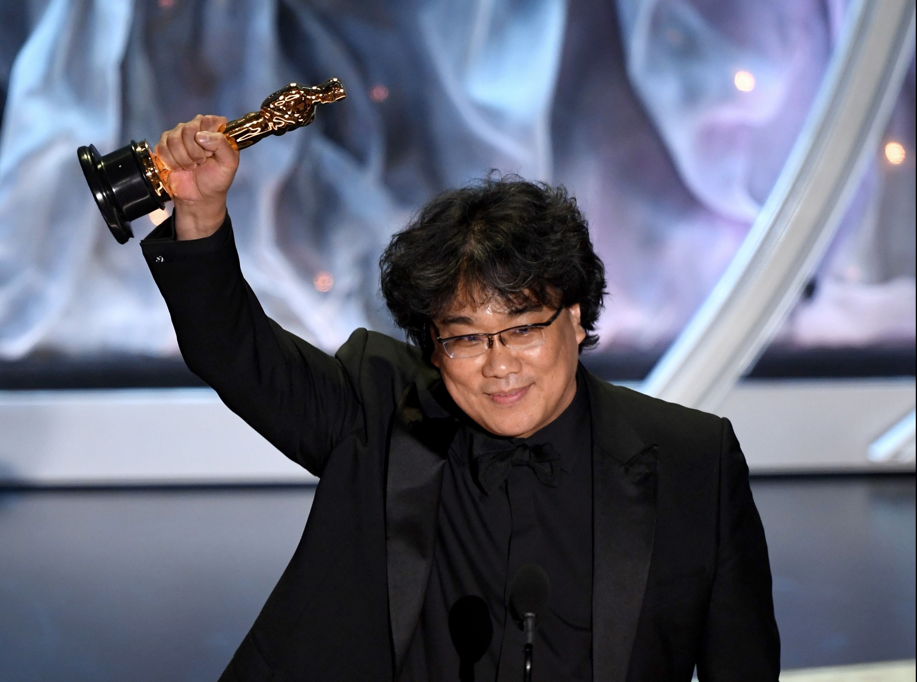 HOLLYWOOD, CALIFORNIA - FEBRUARY 09: Bong Joon-ho accepts the International Feature Film award for 'Parasite' onstage during the 92nd Annual Academy Awards at Dolby Theatre on February 09, 2020 in Hollywood, California.   Kevin Winter/Getty Images/AFP
== FOR NEWSPAPERS, INTERNET, TELCOS & TELEVISION USE ONLY ==