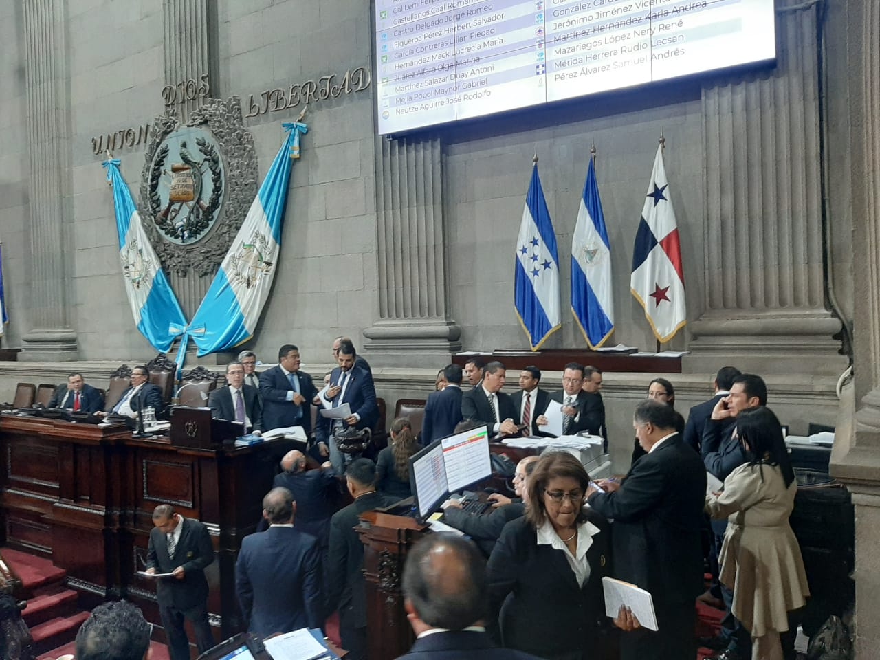 Diputados en la sesión plenaria de este 11 de febrero. (Foto Prensa Libre: Andrea Domínguez)