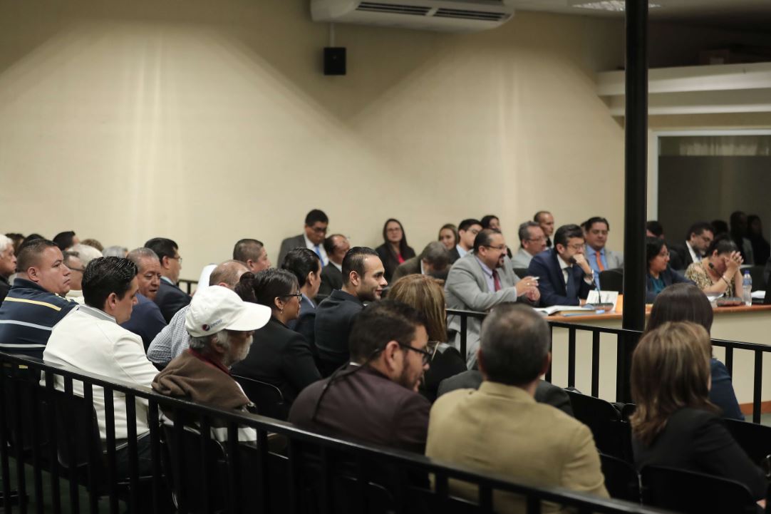 Vista de una audiencia del caso Fenix en abril de 2019, en el que 52 personas individuales y jurídicas están vinculadas. (Foto Prensa Libre: Hemeroteca PL)