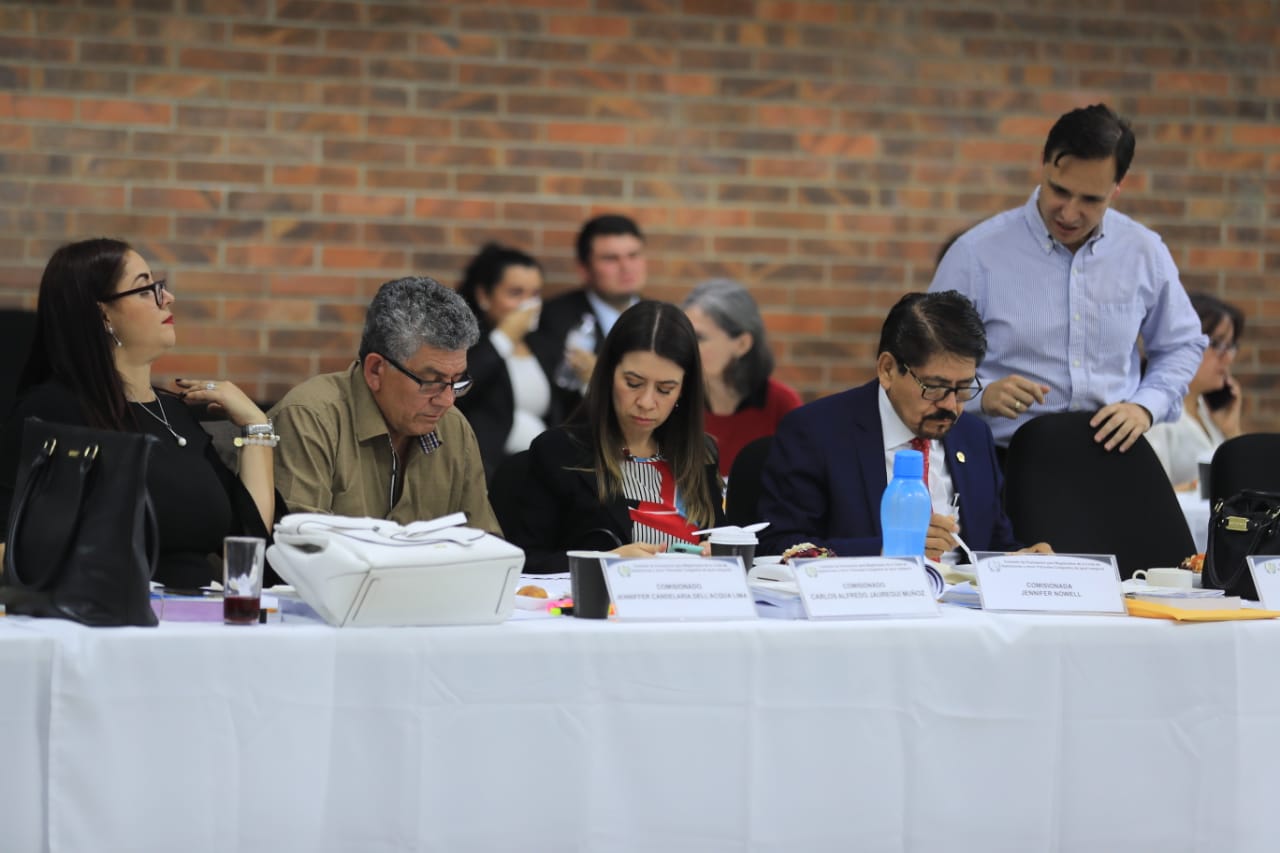 Comisionados para postular candidatos a magistrados de Corte de Apelaciones se reúnen en la Universidad Mesoamericana este 13 de febrero de 2020. (Foto Prensa Libre: Juan Diego González)