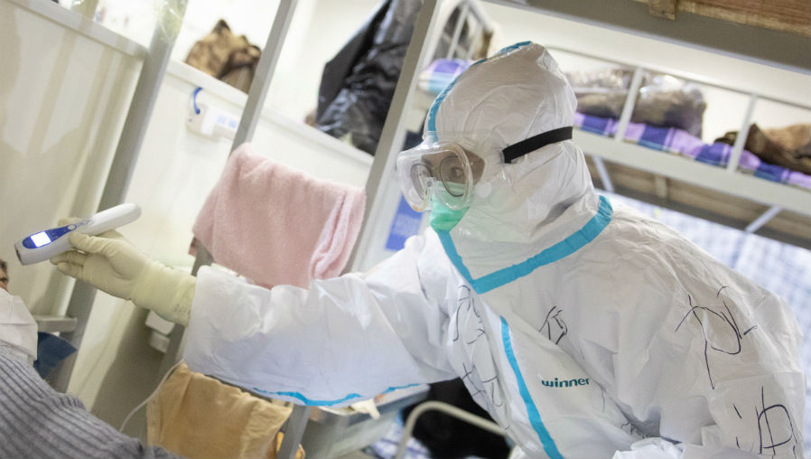 Muere por el coronavirus el director de un hospital de Wuhan. (Foto Prensa Libre: AFP)