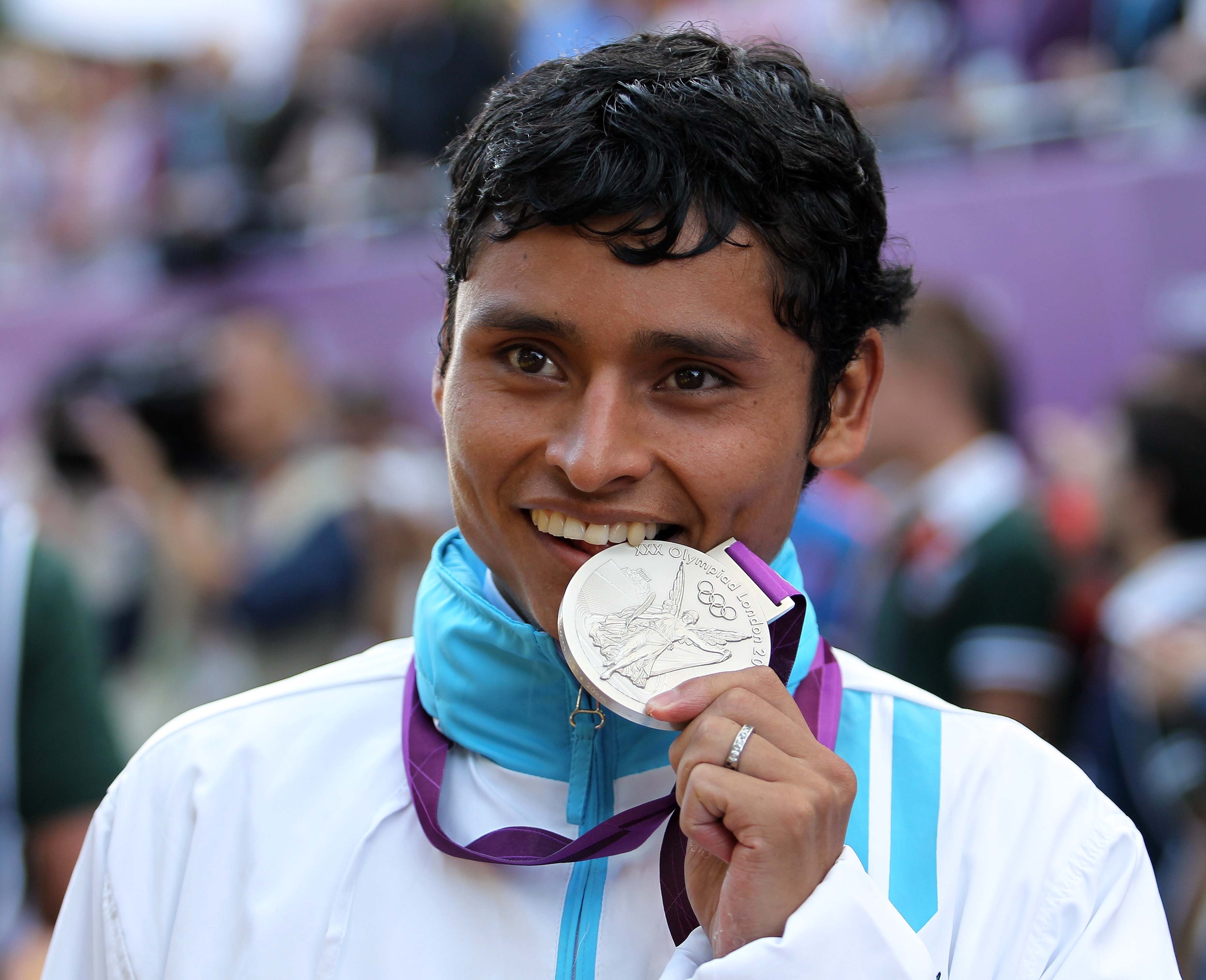 Erick Barrondo logró la primera medalla para Guatemala en Juegos Olímpicos, al ganar la plata en 20 kilómetros en marcha en Londres 2012. (Foto Prensa Libre: Romeo Ríos)