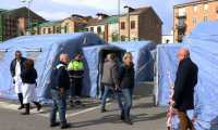 Padua (Italy), 27/02/2020.- A view of tents set up by the Italian Civil Protection close to the infectious disease department of the Padua hospital to carry out coronavirus tests, in Padua, northern Italy, 27 February 2020. The number of people infected with the novel coronavirus (Covid-19) disease who have died in Italy has risen to 14, as the number of infected cases reached 528, Head of the Italian Civil Protection Borrelli said on the day. (Italia) EFE/EPA/NICOLA FOSSELLA