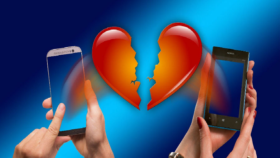 Los ciberdelincuentes atacan a usuarios que utilizan aplicaciones de citas. (Foto Prensa Libre: Pixabay)