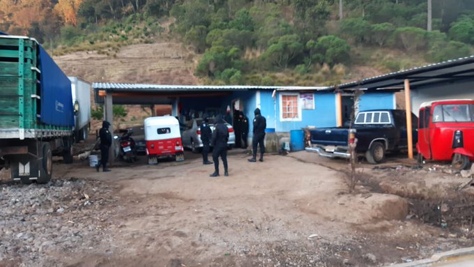 Lugar donde se desarrolló uno de los allanamientos en Quetzaltenango. (Foto Prensa Libre: PNC).