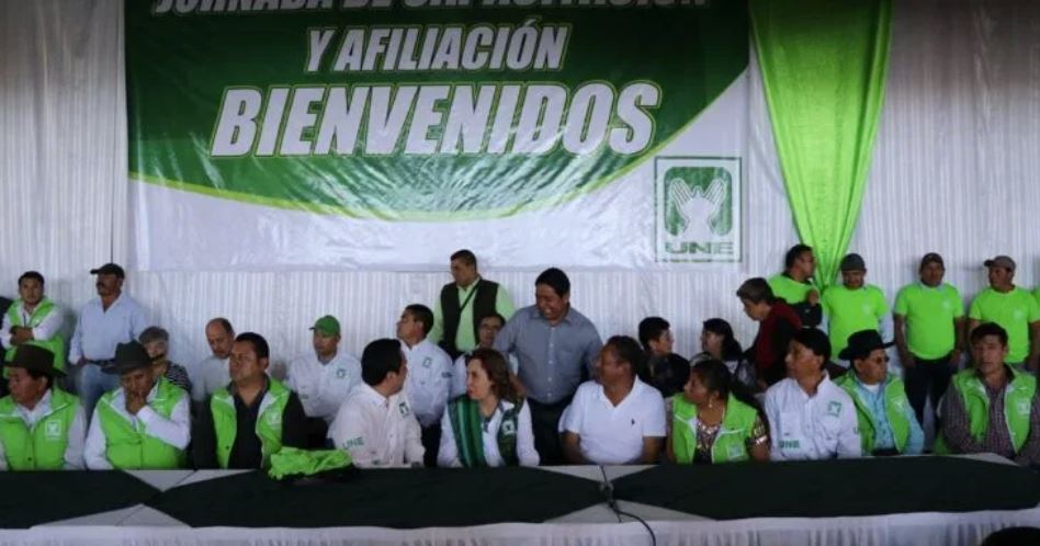 Una jornada de afiliación durante la campaña electoral de 2019 de la UNE. (Foto Prensa Libre: Hemeroteca PL)
