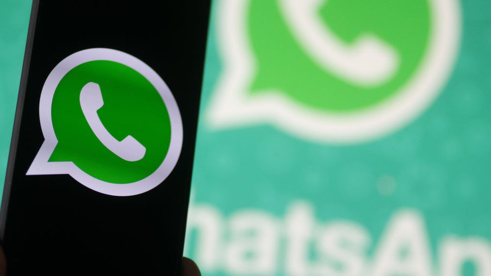"Hola, oscuridad...": WhatsApp se une al modo oscuro, según anunció este miércoles. GETTY IMAGES
