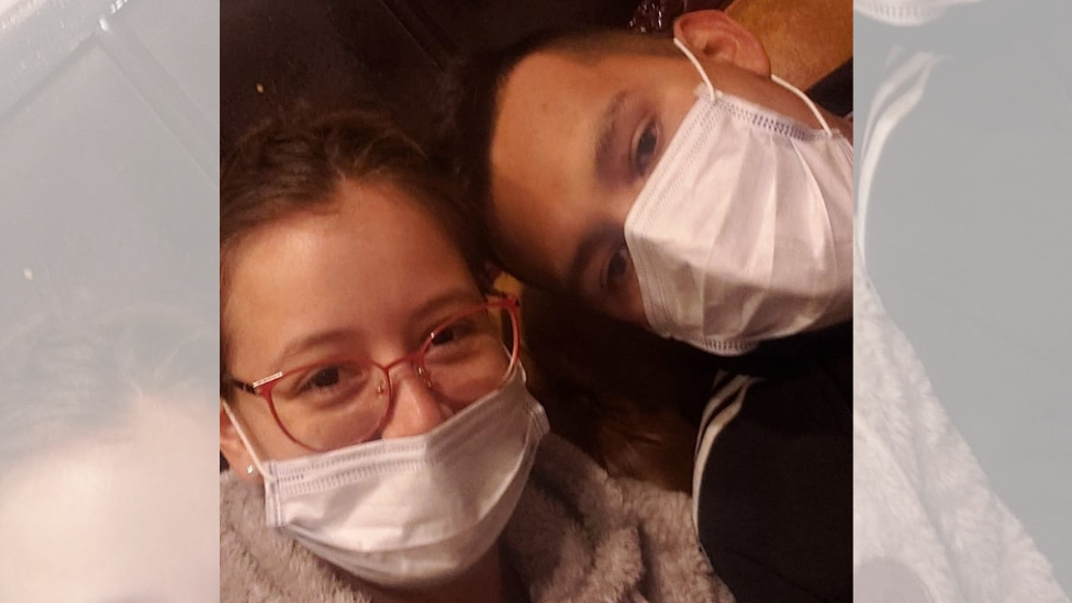 Los colombianos David Cuéllar y Jennifer Sánchez pasaban su luna de miel en Perú cuando se vieron sorprendidos por el cierre de fronteras. Ahora no saben cuándo regresarán a sus casas. (Foto Prensa Libre: cortesía David Cuéllar)