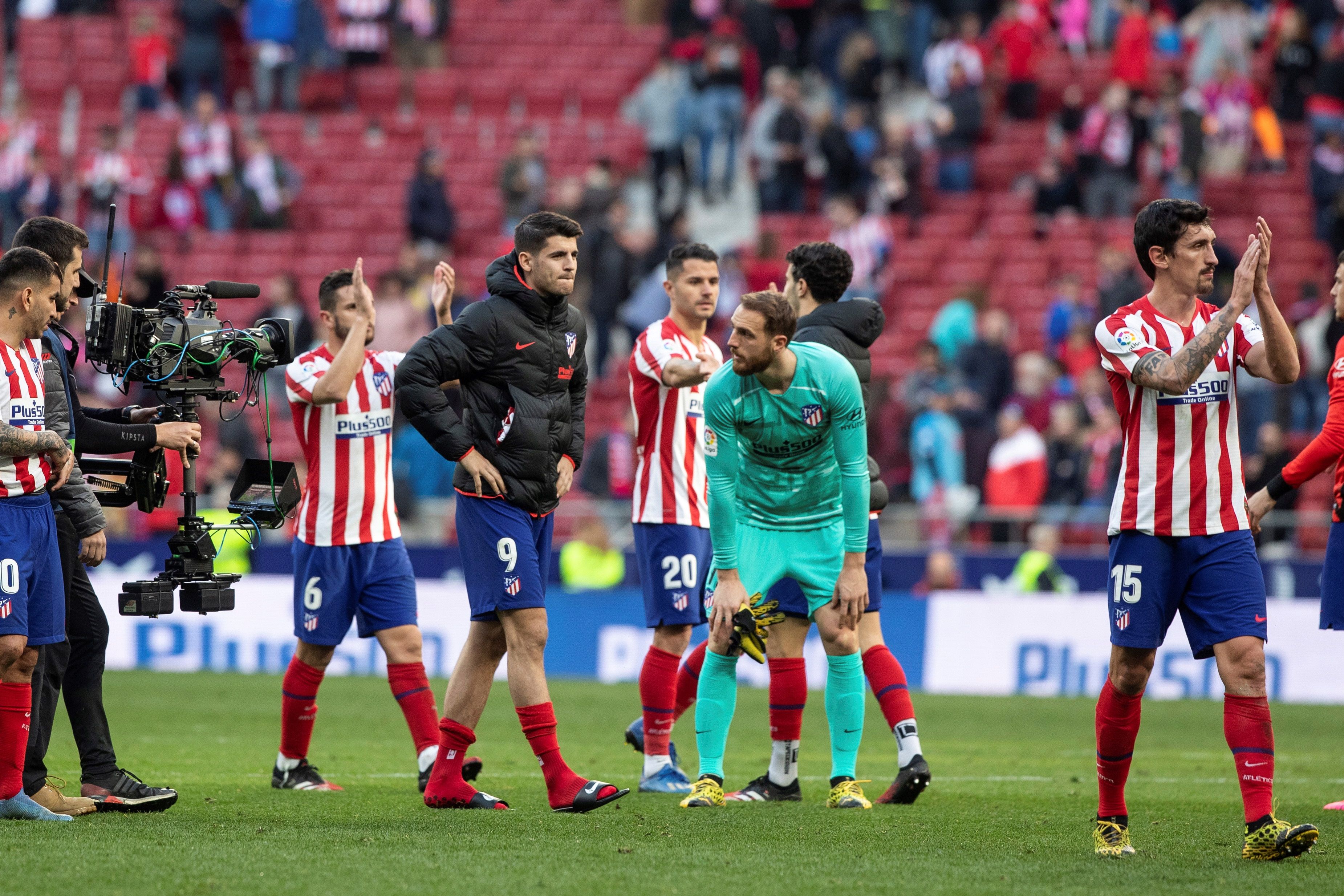 Los jugadores del Atlético de Madrid se preparan para el posible regreso. (Foto Prensa Libre: EFE)