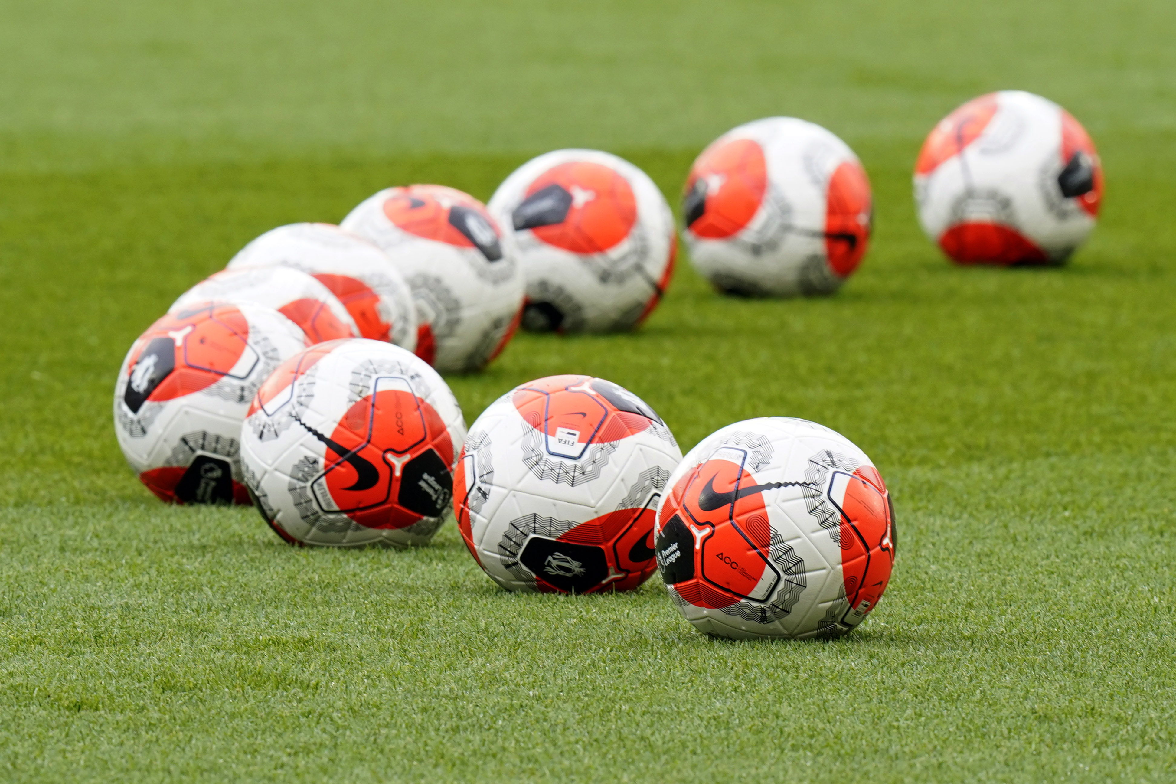 El futbol en el área de la Concacaf tendrá por lo menos 30 días de descanso. (Foto Prensa Libre: EFE)