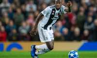Manchester (United Kingdom), 23/10/2018.- (FILE) - Juventus' Blaise Matuidi in action during the UEFA Champions League Group H soccer match between Manchester United and Juventus FC held at Old Trafford in Manchester, Britain, 23 September 2018 (reissued on 17 March 2020). Juventus FC announced on 17 March 2020 that player Blaise Matuidi tested positive for COVID-19 Coronavirus. Matuidi 'his asymptomatic and in voluntary isolation since 11 March 2020'. Matuidi is the second Juventus player who tested positive for Coronavirus after Daniele Rugani. (Liga de Campeones, Reino Unido) EFE/EPA/PETER POWELL *** Local Caption *** 54723382