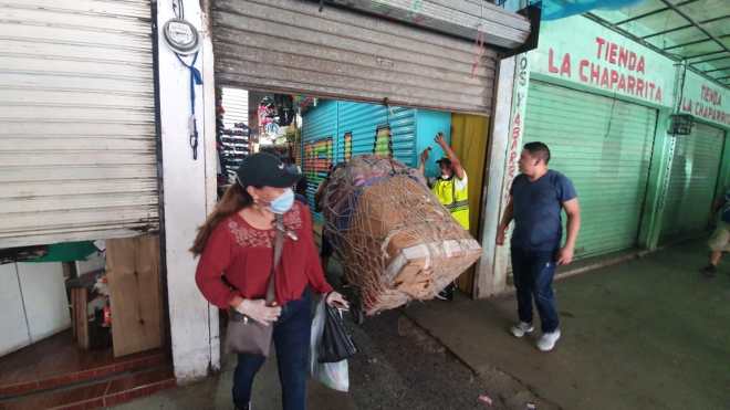 El mercado de Puerto Barrios, Izabal, fue cerrado por la municipalidad. Foto Prensa Libre: Dony Stewart