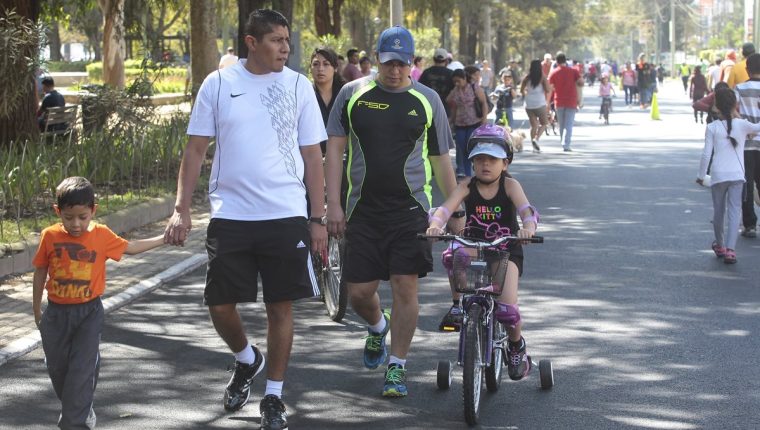 Pasos y pedales ha sido una de las actividades suspendidas por el coronavirus. (Foto Prensa Libre: Hemeroteca PL).