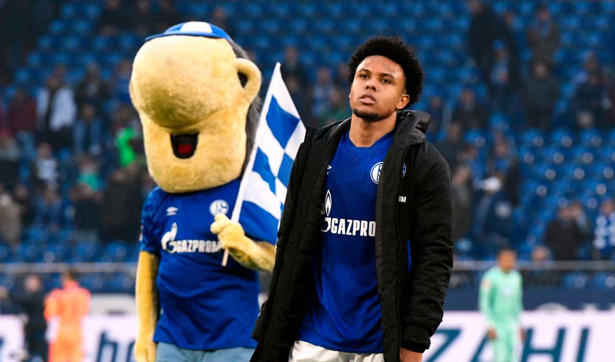 Coronavirus: jugadores del Schalke 04 renuncian a parte de su salario