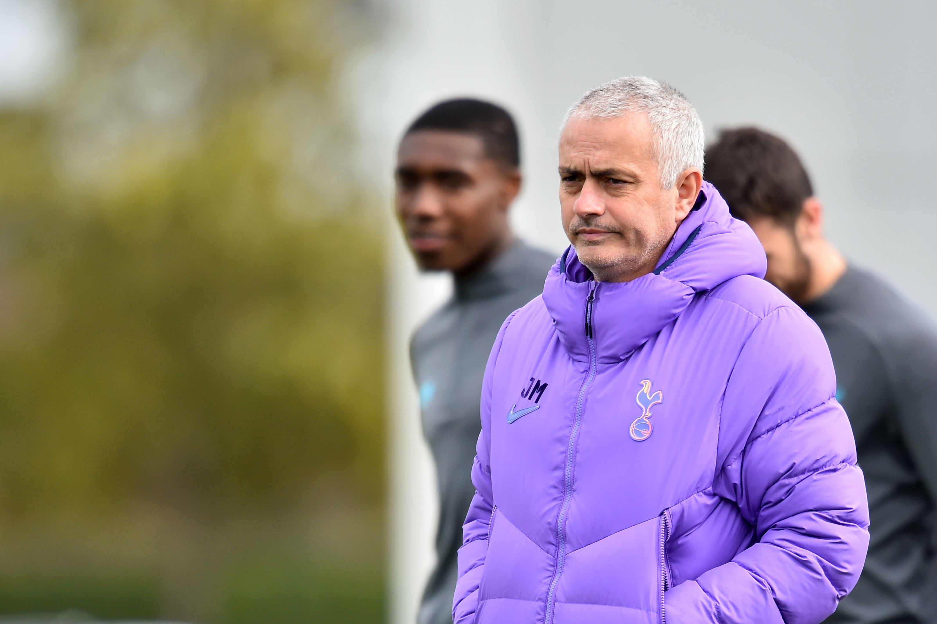 El entrenador portugués Jose Mourinho está obligado a buscar la clasificación a cuartos de Champions. (Fto Prensa Libre: AFP)
