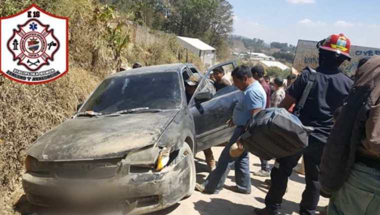 Vehículo que arrolló a cuatro estudiantes en San Juan Comalapa. (Foto Prensa Libre: Cortesía). 