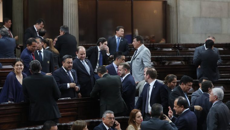 Aún siguen las disputas en los bloques legislativos. (Foto Prensa Libre: Hemeroteca PL)