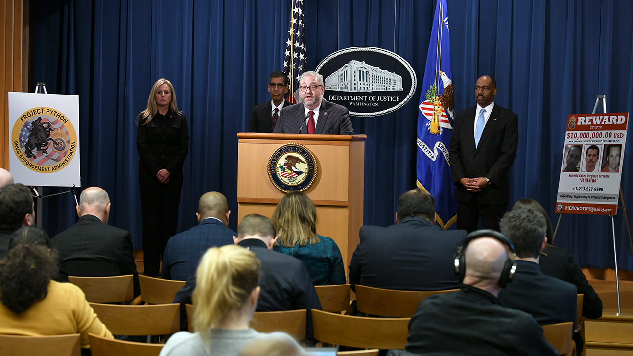 Autoridades del Departamento de Justicia de EE. UU. dan a conocer resultados del operativo Python. (Foto Prensa Libre: @TheJusticeDept)