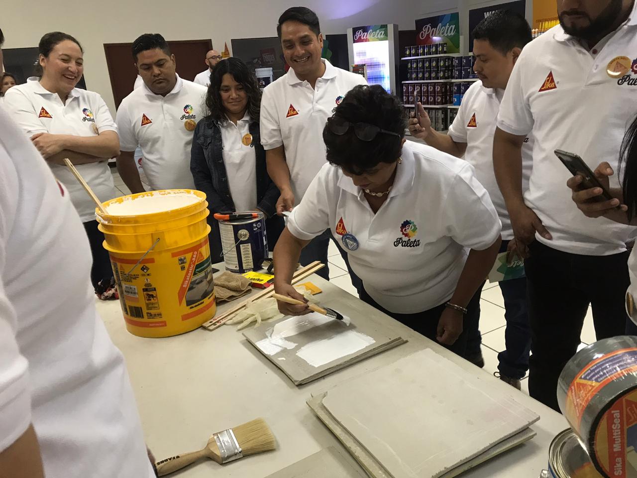 Grupo Solid y Sika se unen para llevar sus productos a tofa la población guatemalteca. Foto Prensa Libre: Cortesía 