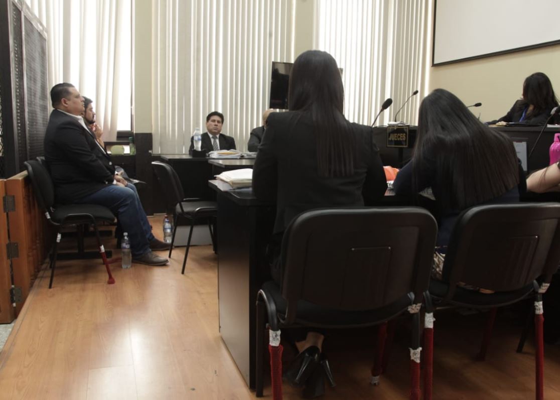 Audiencia en la que los diputados fueron ligados a proceso en el caso Asalto al Ministerio de Salud. (Foto Prensa Libre: Edwin Pitán).