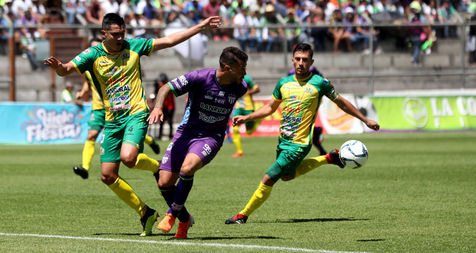 Los equipos esperan reanudar el torneo en mayo. (Foto Prensa Libre: Carlos Vicente)