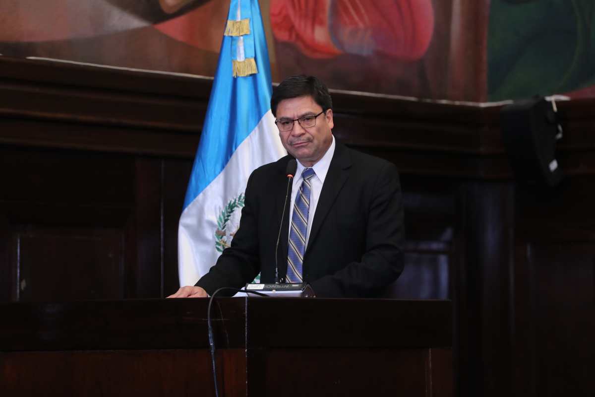 Ranulfo Rafael Rojas podría asumir como magistrado del TSE hasta que el Congreso nombre a su sucesor en la CSJ