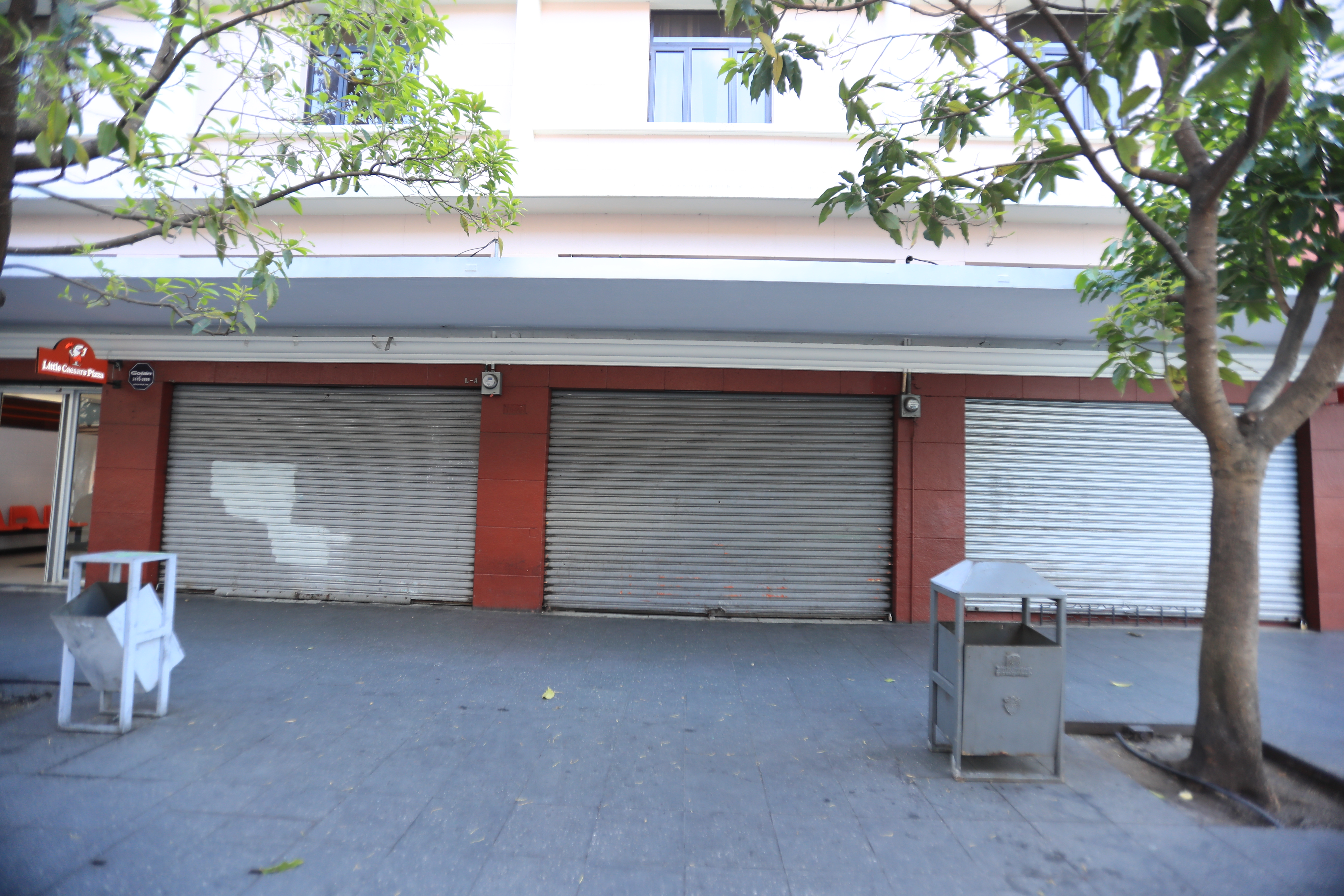 Las empresas afectadas por el cierre de actividades comerciales por el coronavirus han solicitado créditos al sistema financiero. (Foto Prensa Libre: Juan Diego González)