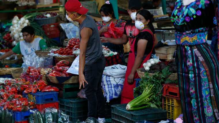 El Índice de Precios al Consumidor registró una desaceleración en mayo con respecto a abril, reportó el INE. (Foto Prensa Libre: Hemeroteca) 