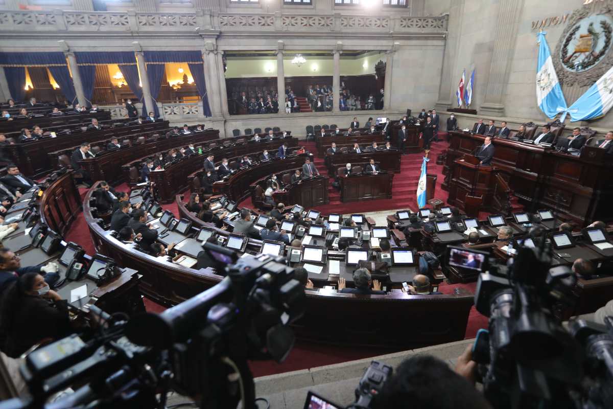 Diputados presentan iniciativas de ley ante emergencia por covid-19