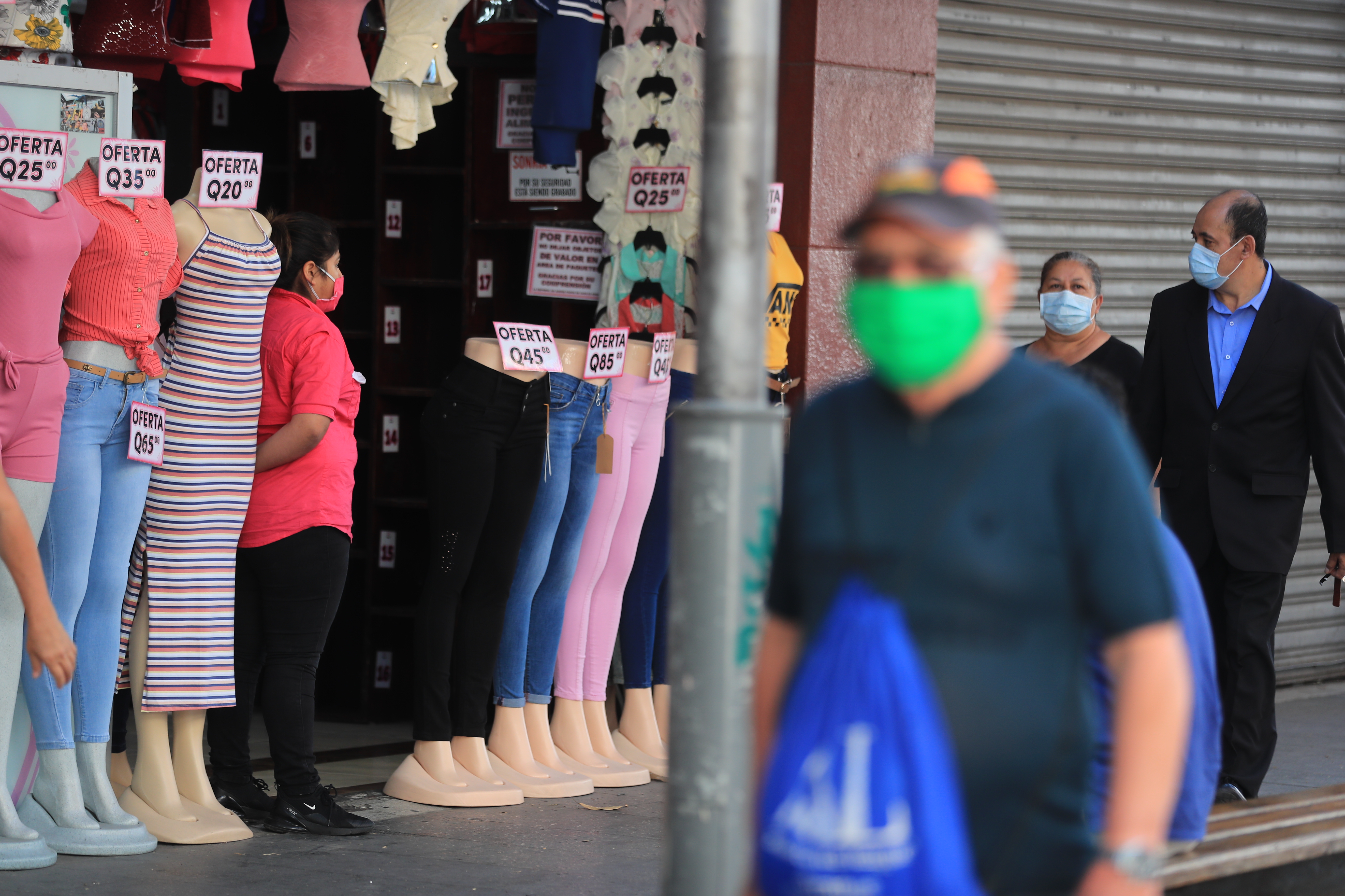 Seis de cada 10 empresarios afirmaron que está en riesgo de quiebra de continuar con esta crisis por dos meses, según la Encuesta Empresarial que realizó la Cámara de Comercio de Guatemala (CCG) del 2 al 9 de julio. (Foto Prensa Libre: Juan Diego González)