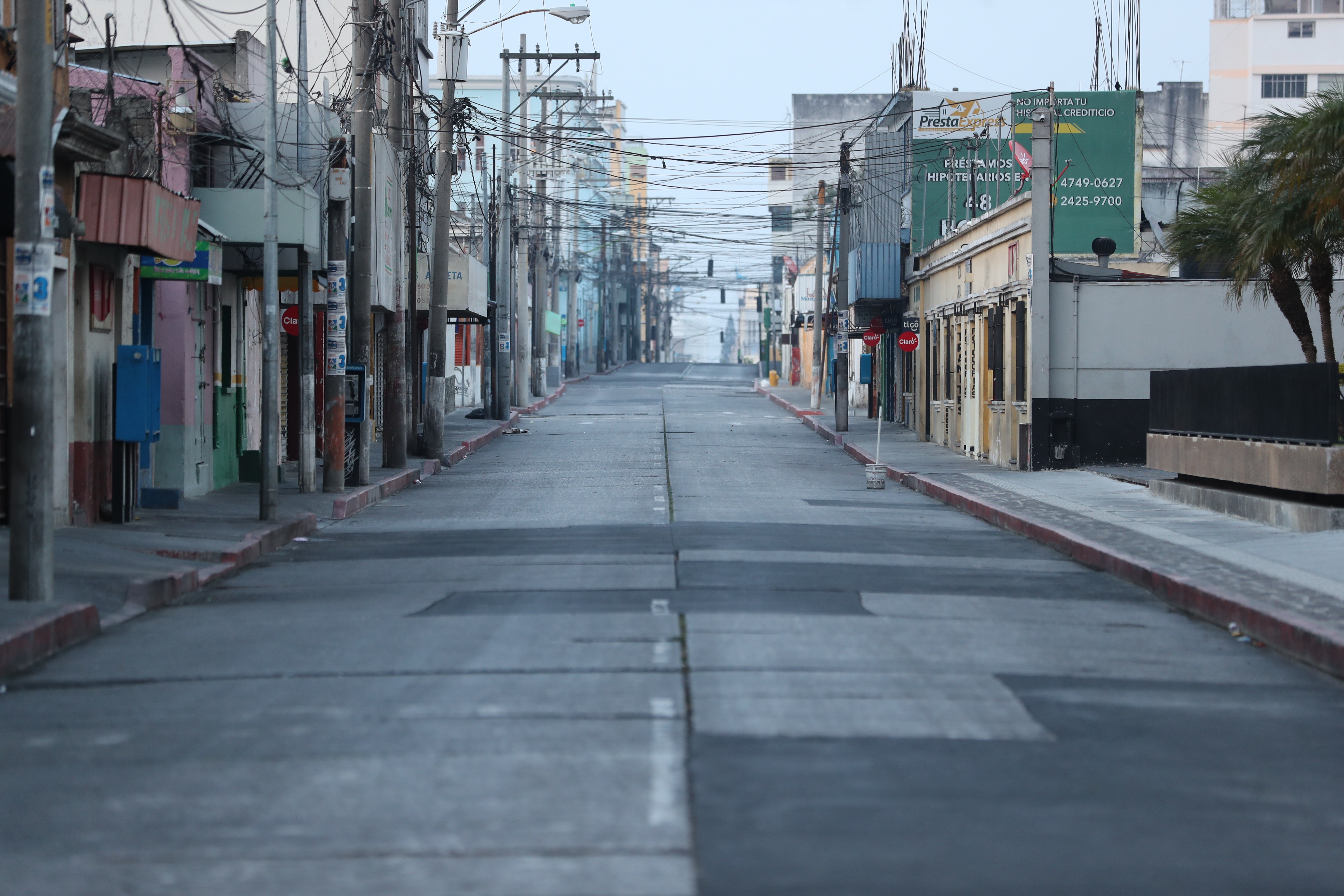 La Cámara de Comercio de Guatemala informó el cierre de las actividades en el segundo fin de semana de toque de queda. (Foto Prensa Libre: Érick Ávila)