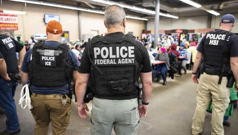 Los migrantes guatemaltecos viven bajo el asedio de las autoridades migratorias de EE. UU. pero no reciben apoyo de Conamigua porque no puede ejecutar recursos en el exterior. (Foto Prensa Libre: Hemeroteca PL)