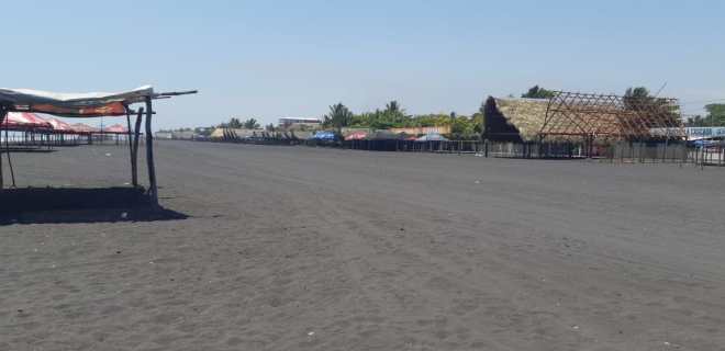 Playa pública del Puerto de San José, Escuintla, (Foto Prensa Libre: Hemeroteca)