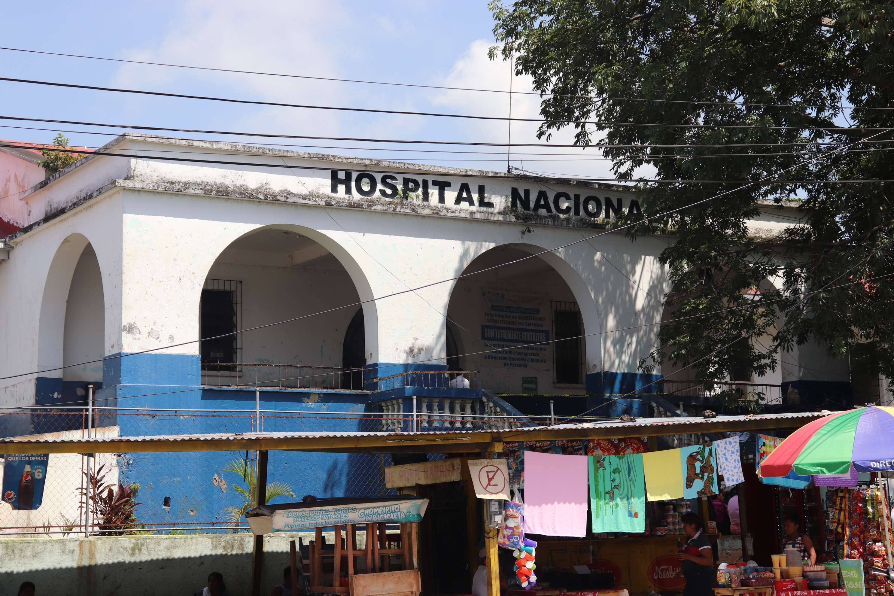 El Hospital Nacional en Mazatenango habilitó un área para detectar casos sospechosos de covid-19. (Foto Prensa Libre: Marvin Túnchez) 