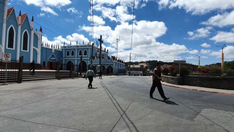 El área urbana de San Pedro Sacatepéquez estaba desolada por alerta de coronavirus. (Foto Prensa Libre: Hemeroteca PL)