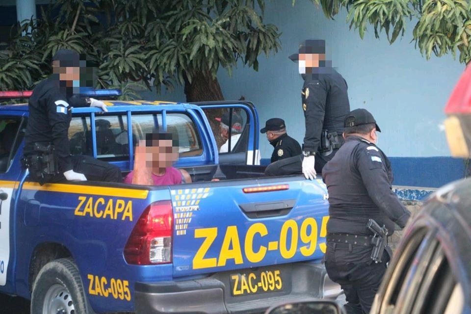 Las capturas se llevaron a cabo durante operativos de la PNC en todo el país. (Foto Prensa Libre: PNC)