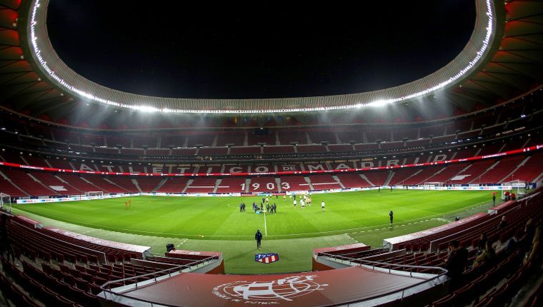 La Uefa confía que en el 2021 las cosas saldrán bien en la Eurocopa. (Foto Prensa Libre: EFE)