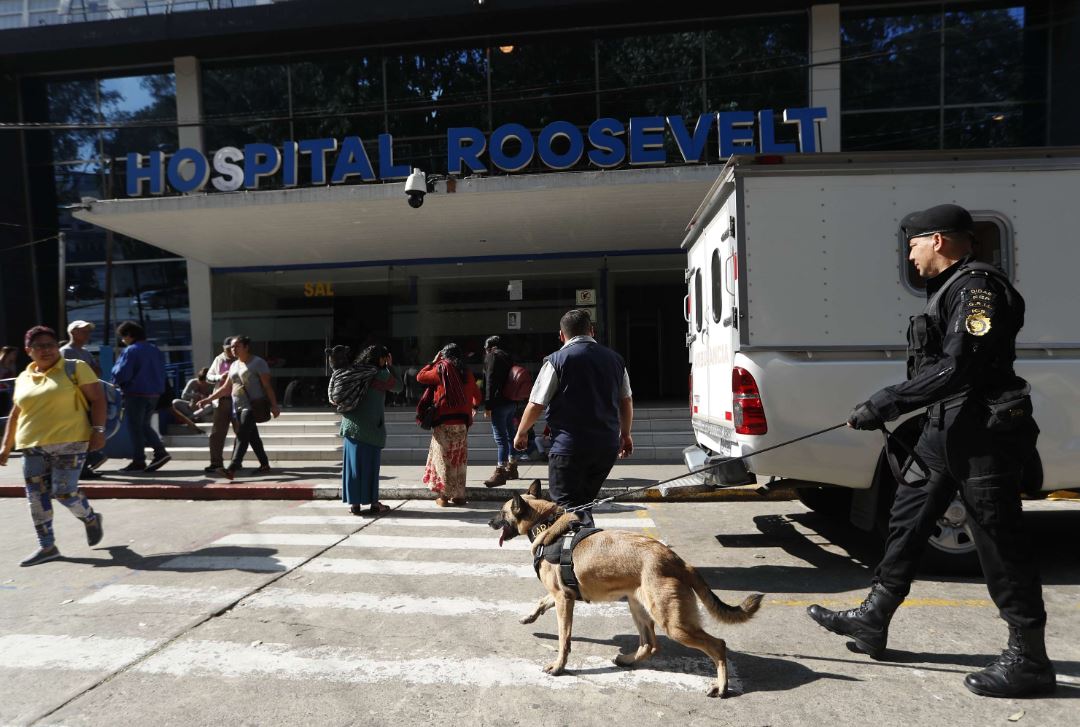 Las visitas a pacientes están permitidas pero tiene limitaciones. (Foto Prensa Libre: Hemeroteca PL)