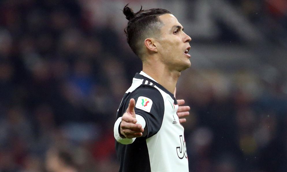 CR7 no deja de trabajar pese a la pandemia. (Foto Prensa Libre: EFE)