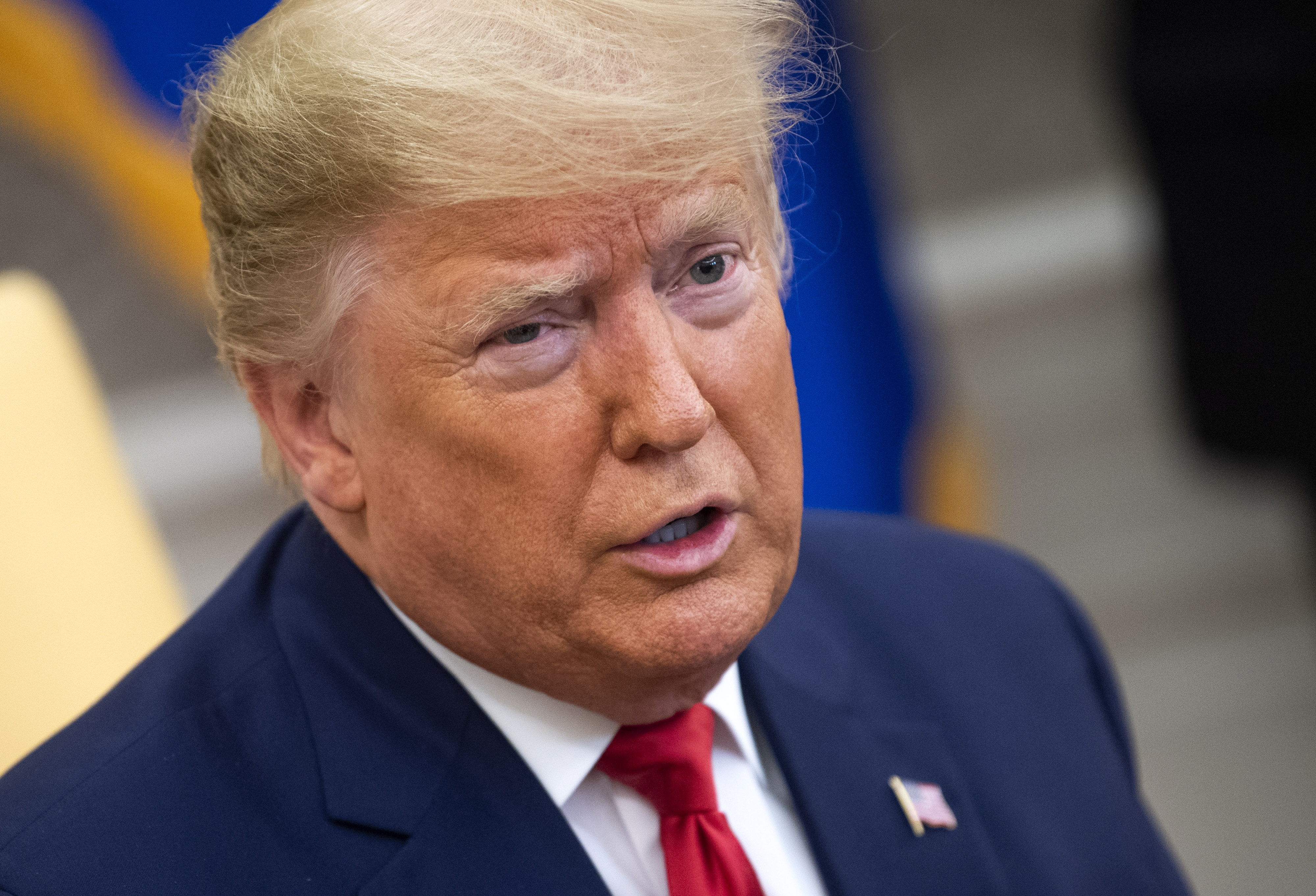 Donald Trump pide a farmacéuticas que aceleren la búsqueda de una vacuna para el nuevo brote de coronavirus. (Foto Prensa Libre: EFE)
