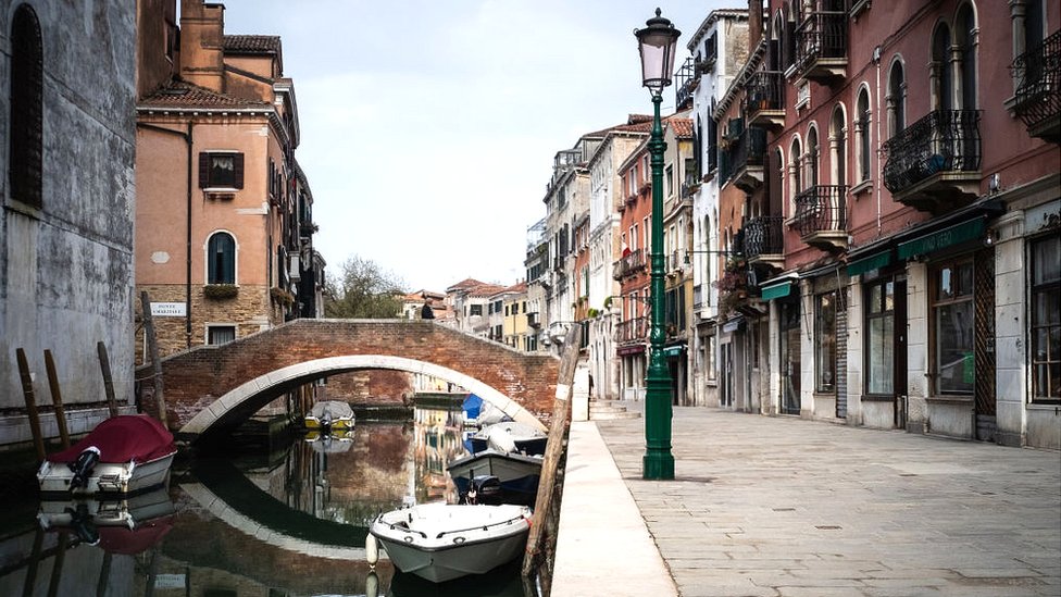 Venecia en estos tiempo de pandemia quedó totalmente desprovista de turistas. GETTY IMAGES