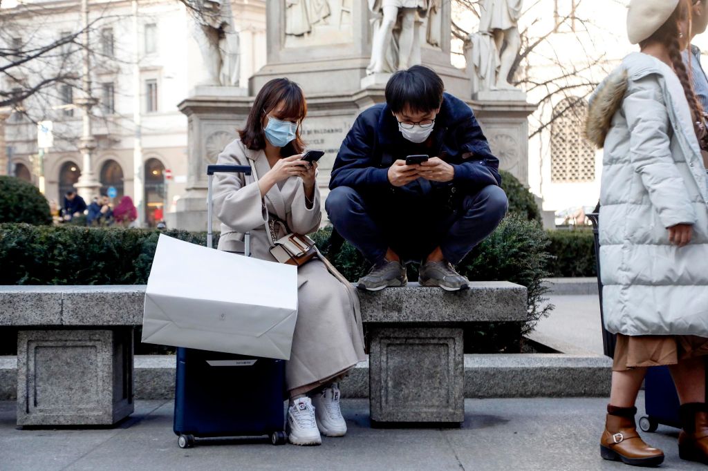 El reporte de las compañías telefónicas chinas ha causado revuelo. (Foto Prensa Libre: EFE)