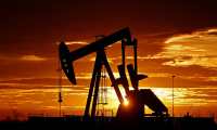 Los ministros de la alianza OPEP+ negocian un recorte de la producción de petróleo a partir de mayo. (Foto Prensa Libre: EFE)