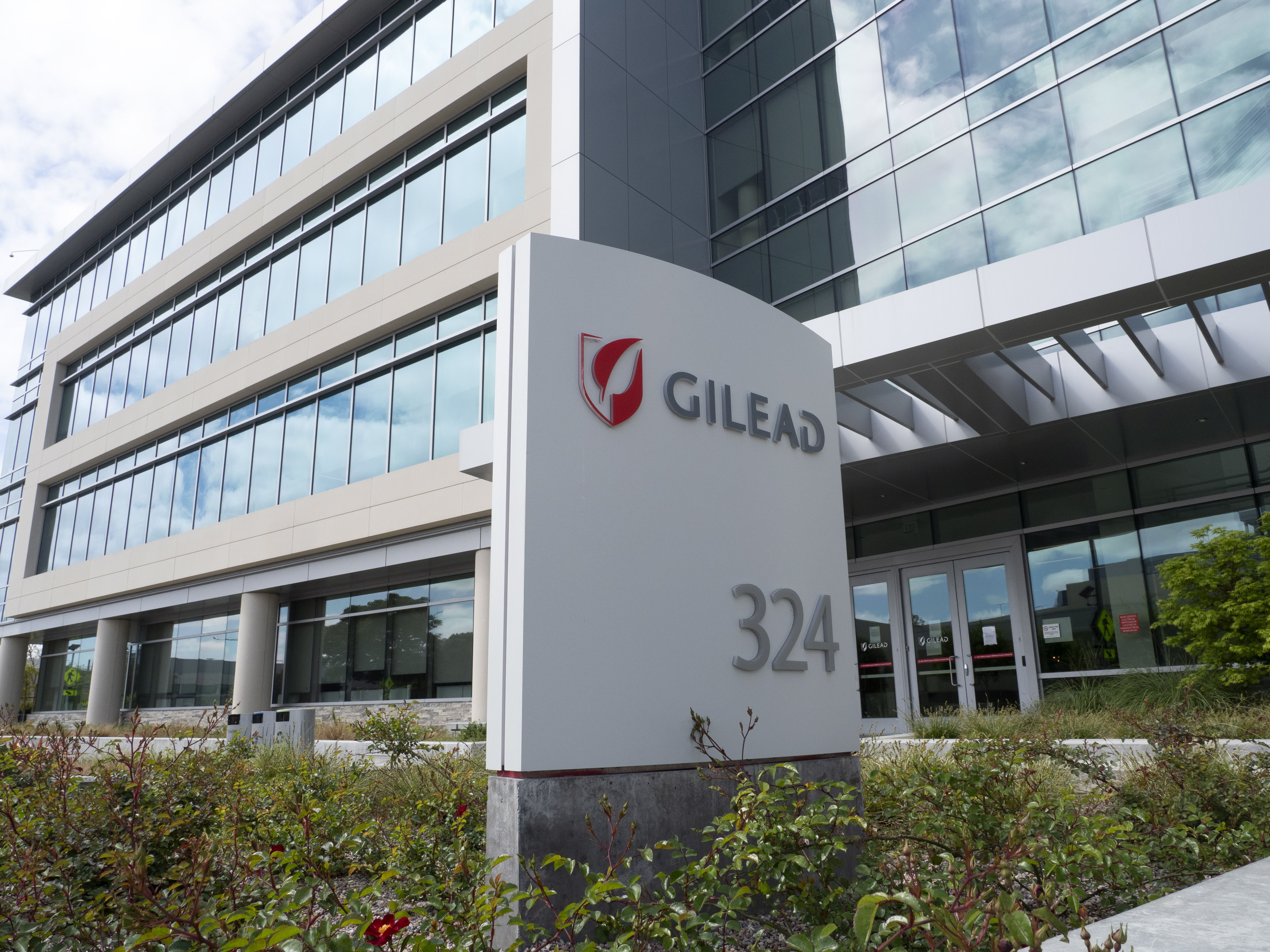 Vista de Gilead Sciences, Inc., laboratorio desarrollador del remdesivir. (Foto Prensa Libre: AFP)