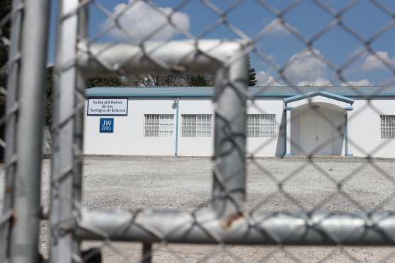 El martes 3 de marzo de este año los Testigos de Jehová recibieron el mensaje de sus autoridades religiosas de no llevar a cabo más reuniones en los Salones del Reino para evitar la propagación del Coronavirus en Guatemala, días antes que el gobierno de Guatemala aplicara la medida en el país, indica Juan Carlos Rodas, portavoz de la congregación. Foto Prensa Libre: Óscar Rivas