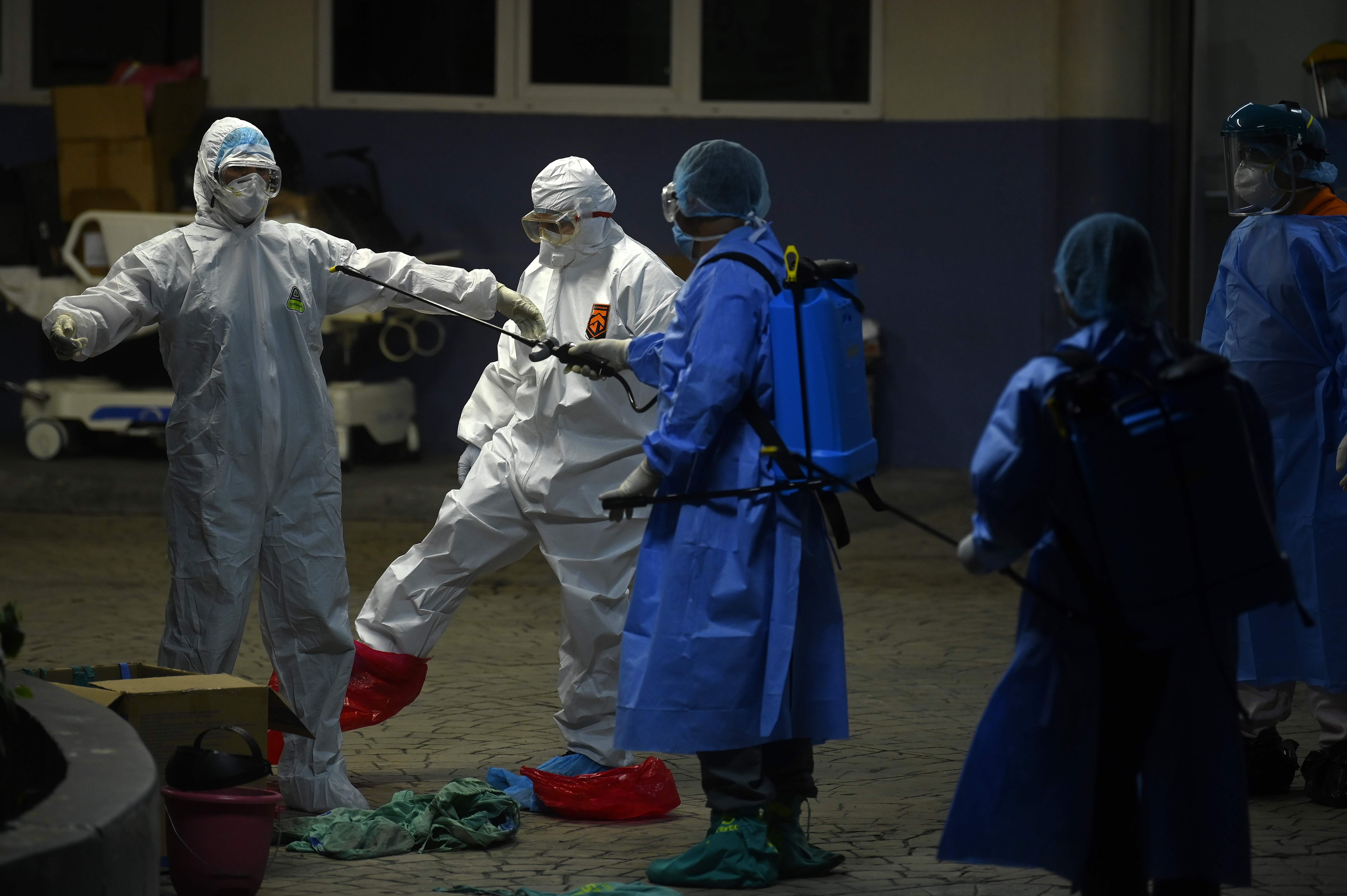 El Salvador reporta sus primeros dos casos de coronavirus curados. (Foto Prensa Libre: AFP)