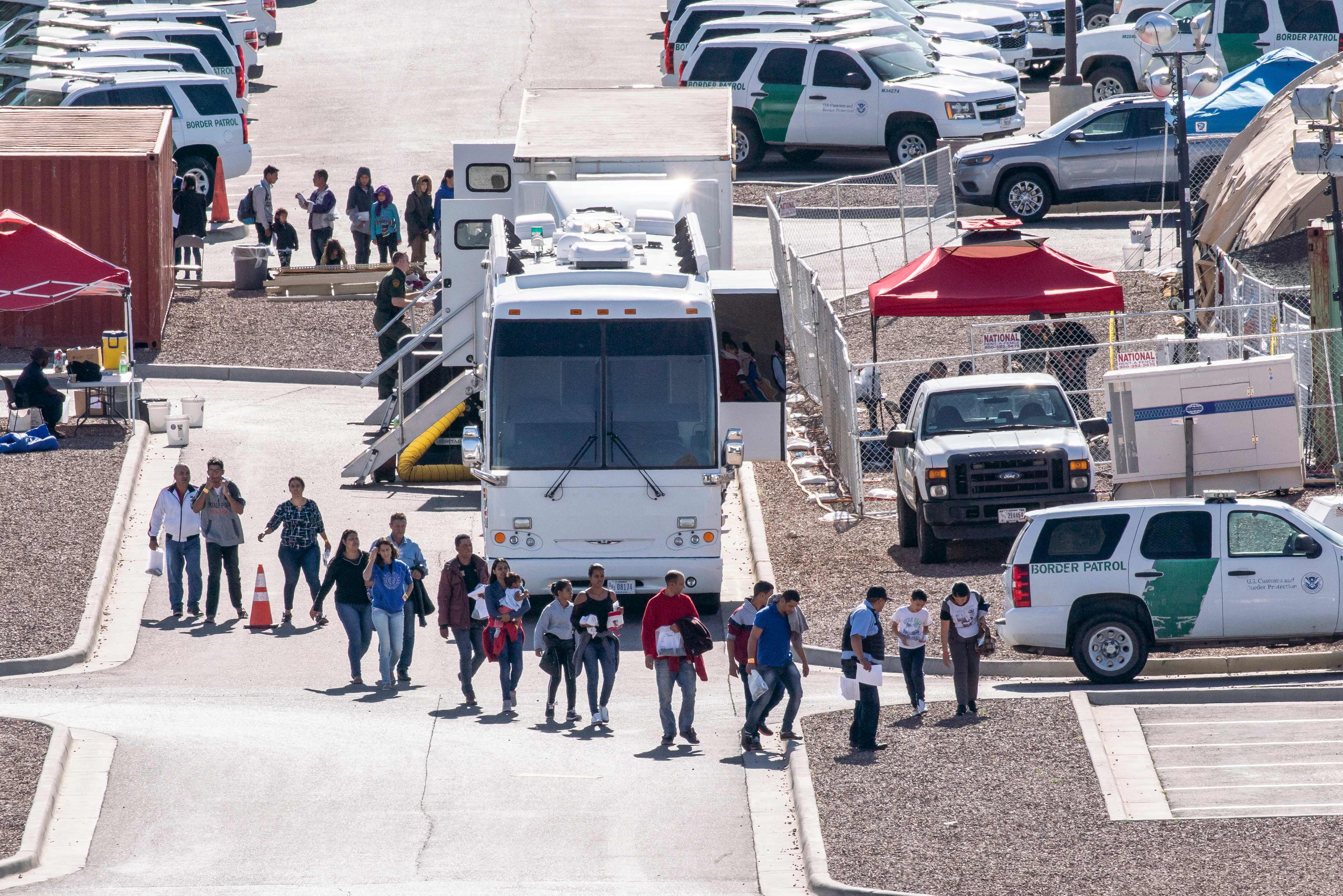 Migrantes en un centro de detención de EE. UU. (Foto Prensa Libre: Hemeroteca PL)