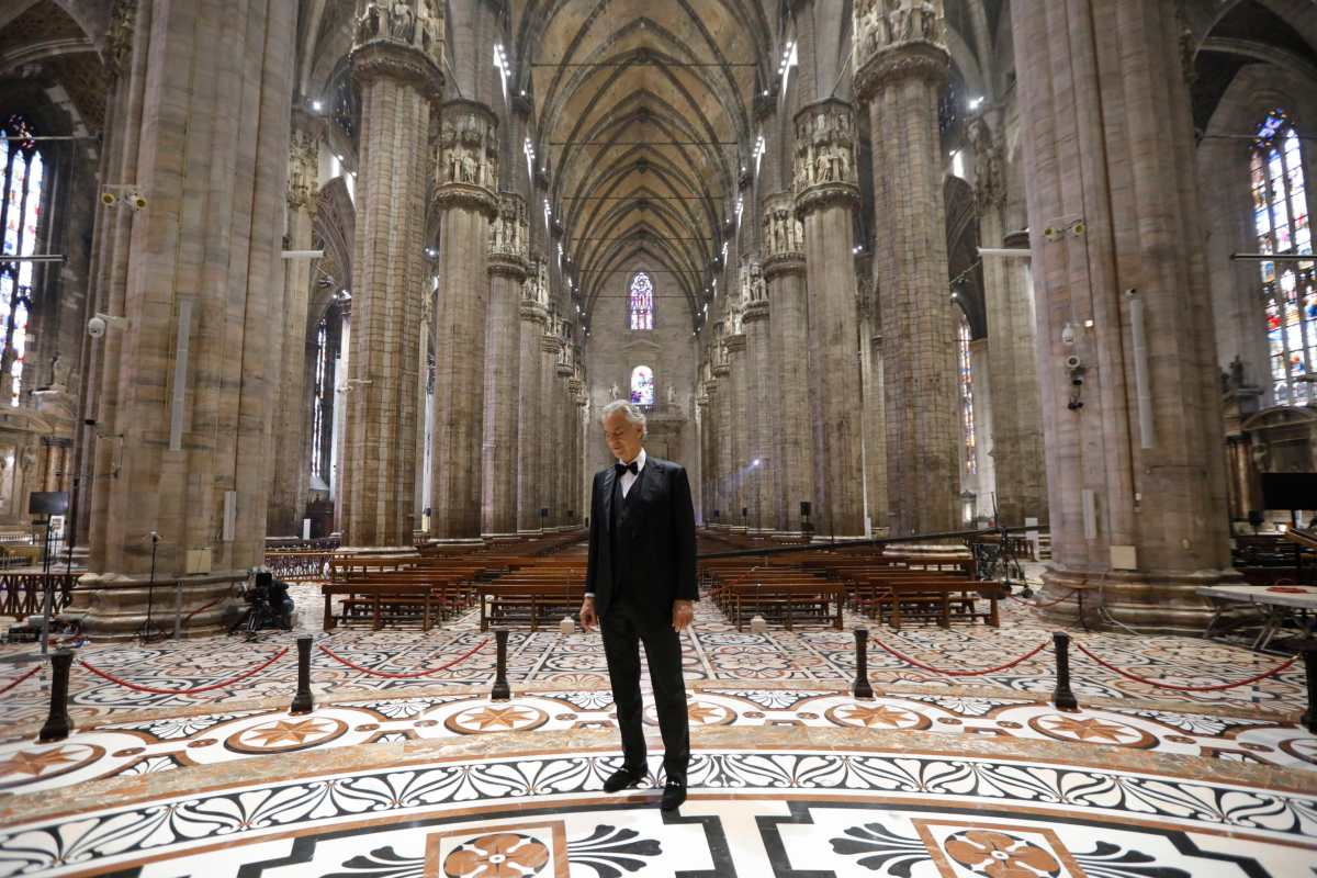 Concierto de Andrea Bocelli por Pascua en un Duomo de Milán vacío