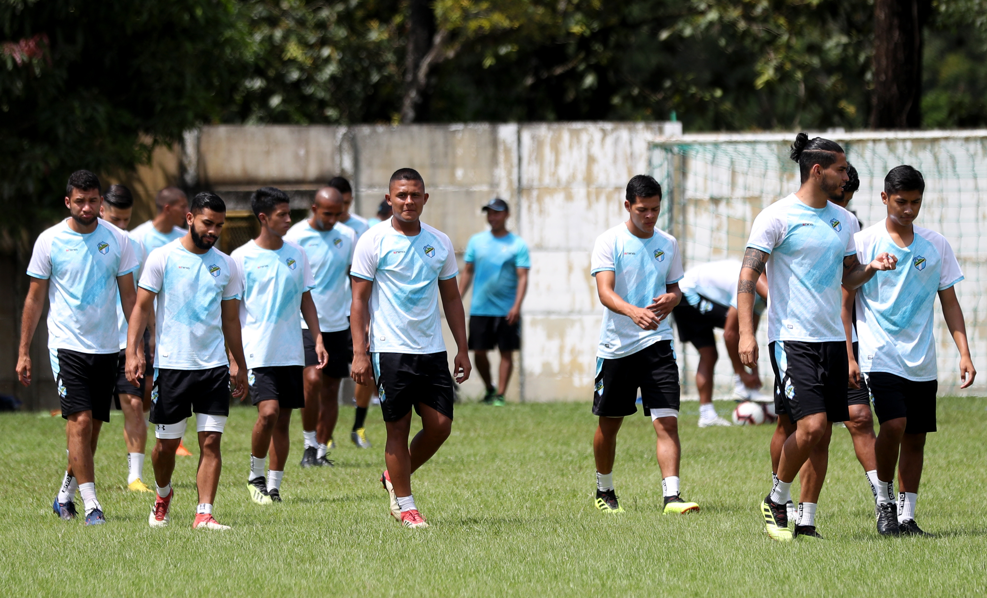Si el Ministerio de Salud da el aval, los jugadores podrían volver a los entrenamientos. (Foto Prensa Libre: Hemeroteca PL)