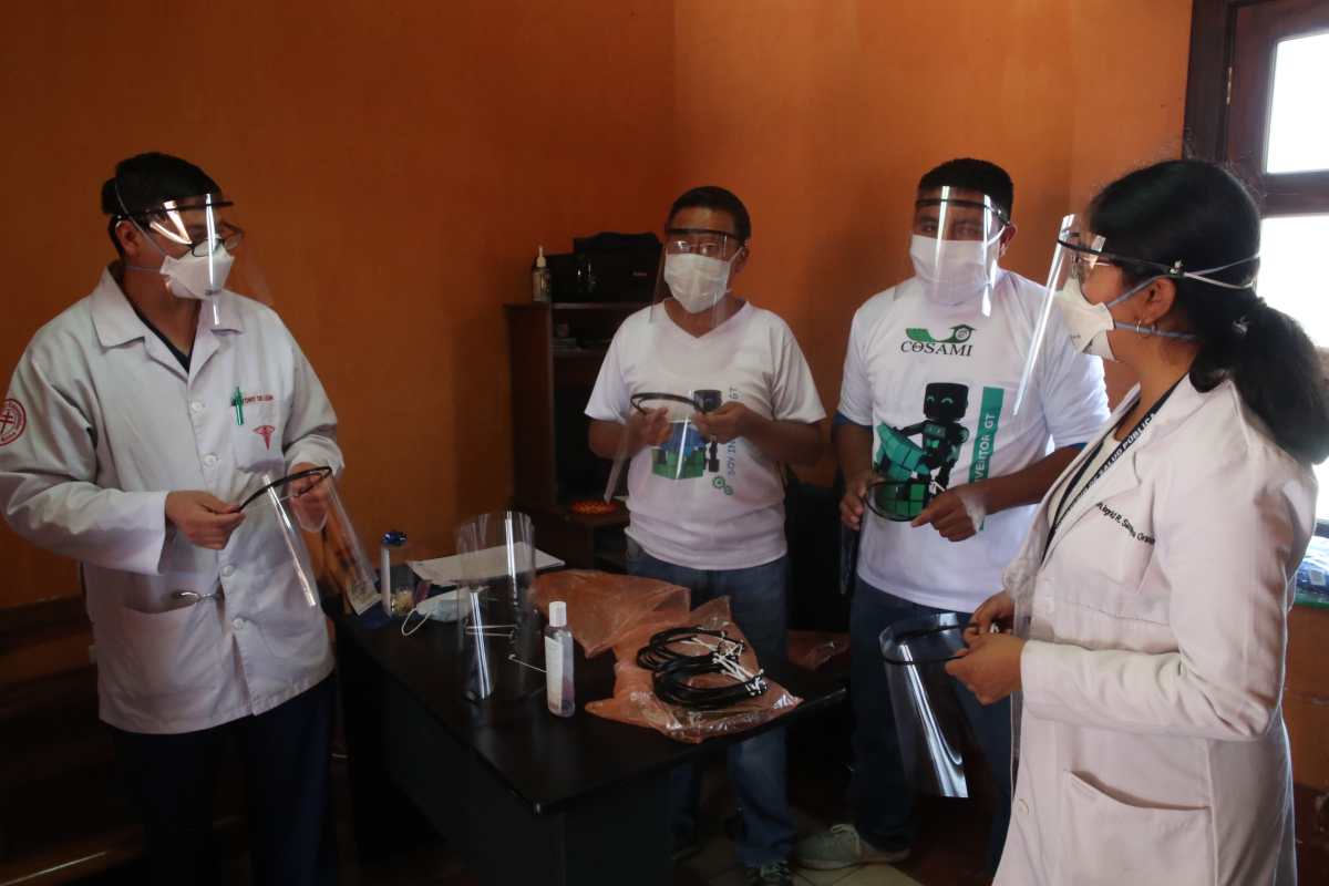 Coronavirus: donan equipo de protección para el personal médico del Hospital Rodolfo Robles de Quetzaltenango